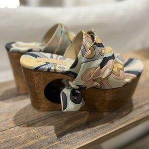 Cult Gaia “Anna” Platform
